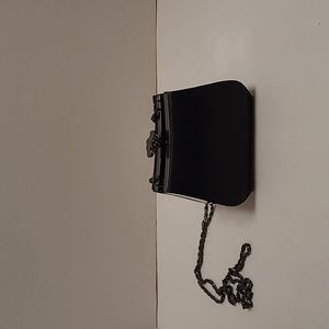Jessica McClintock black satin evening cluch kiss lock. With chain.